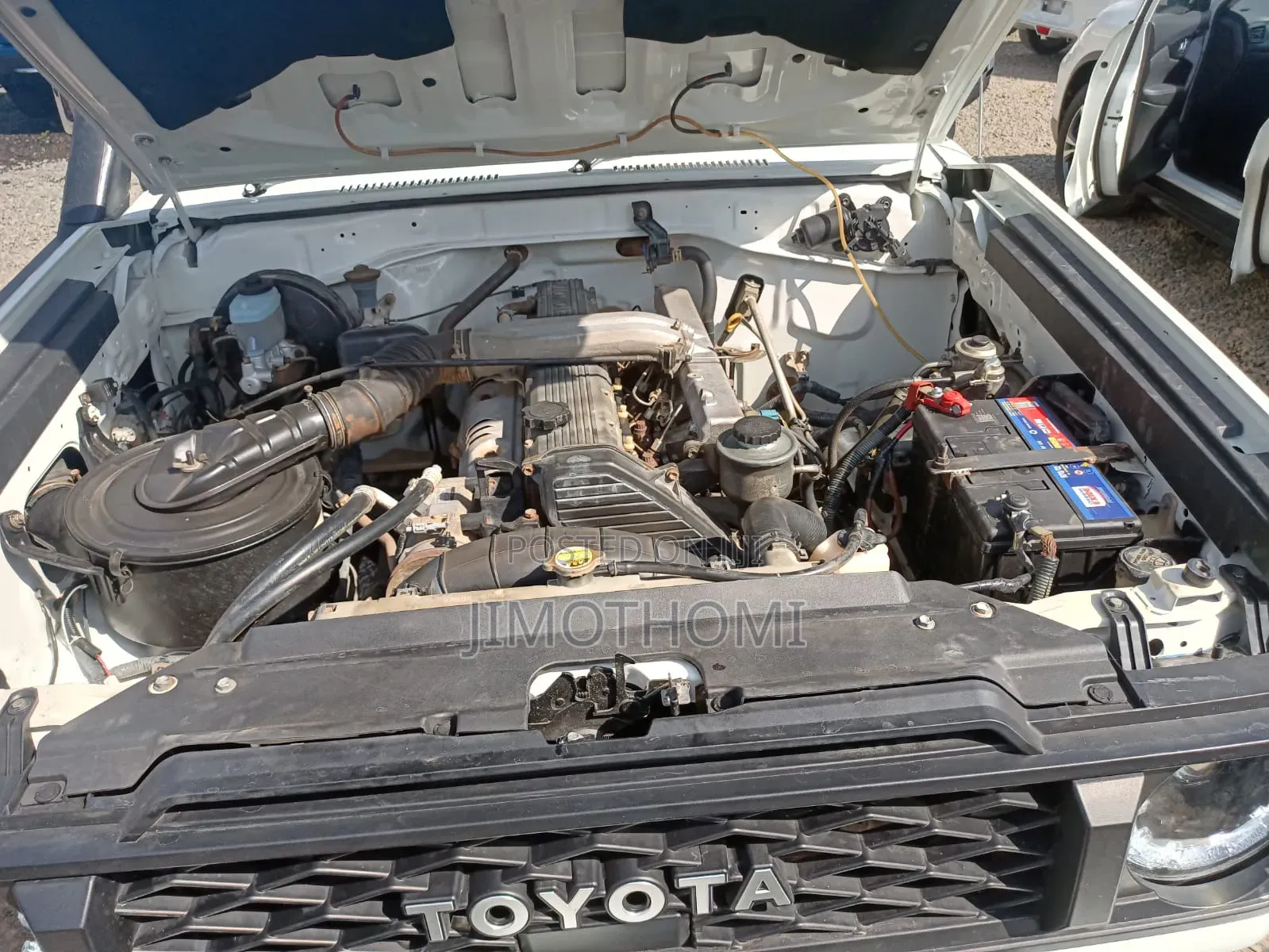 Toyota Land Cruiser 2009 White