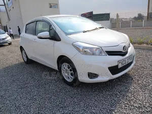 Toyota Vitz 2012 White