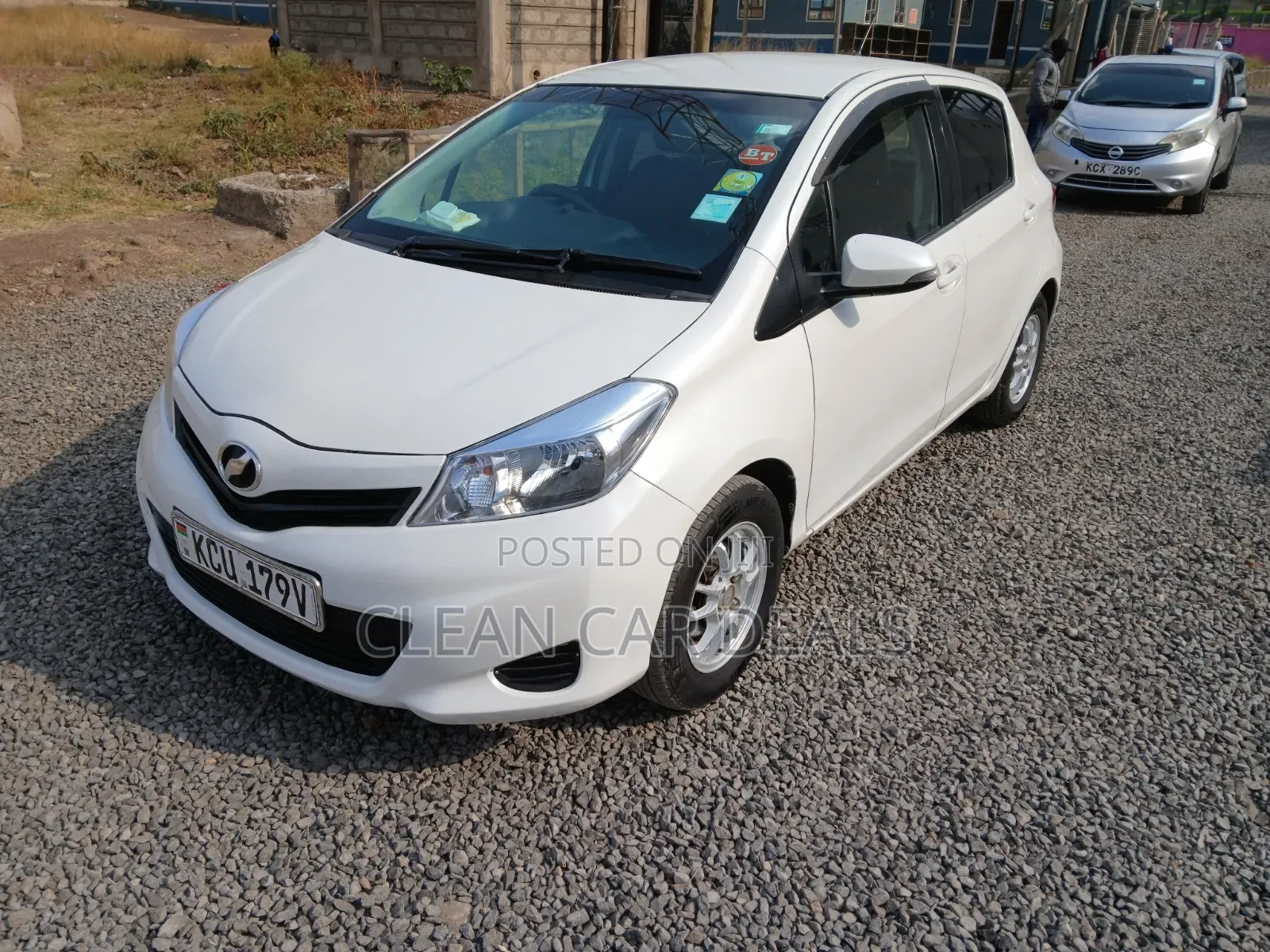 Toyota Vitz 2012 White