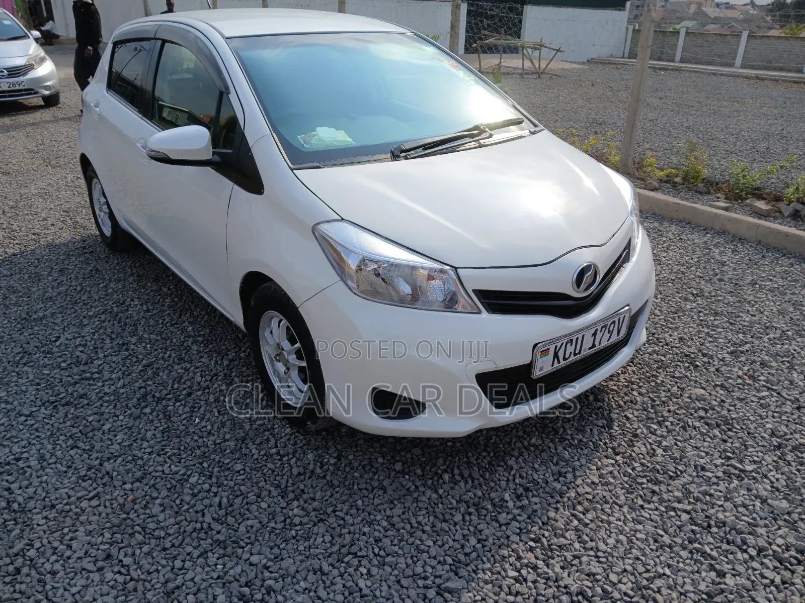 Toyota Vitz 2012 White