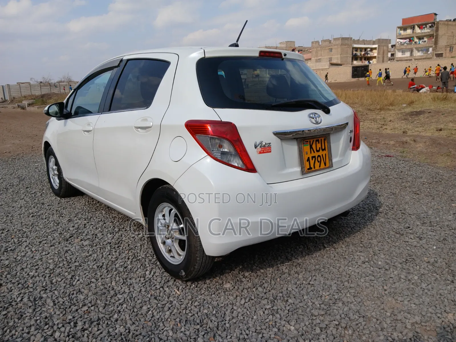 Toyota Vitz 2012 White
