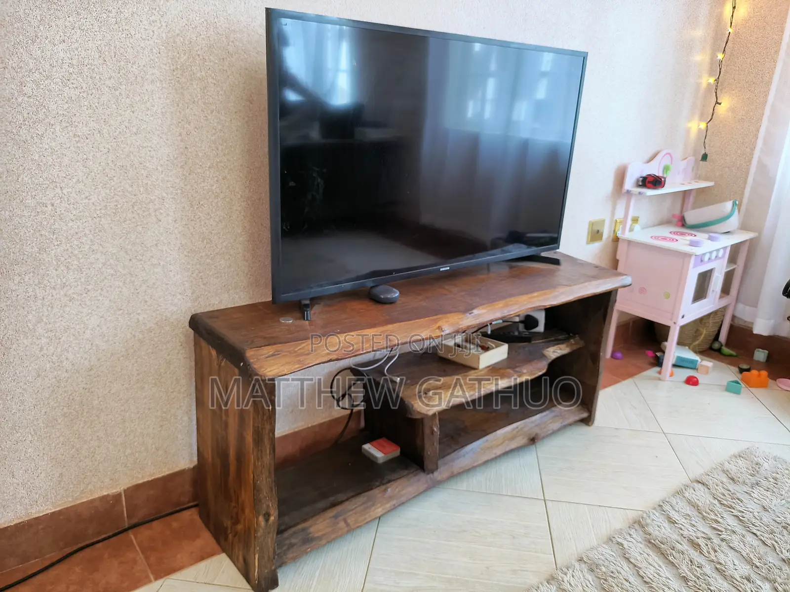 Samsung TV (43")