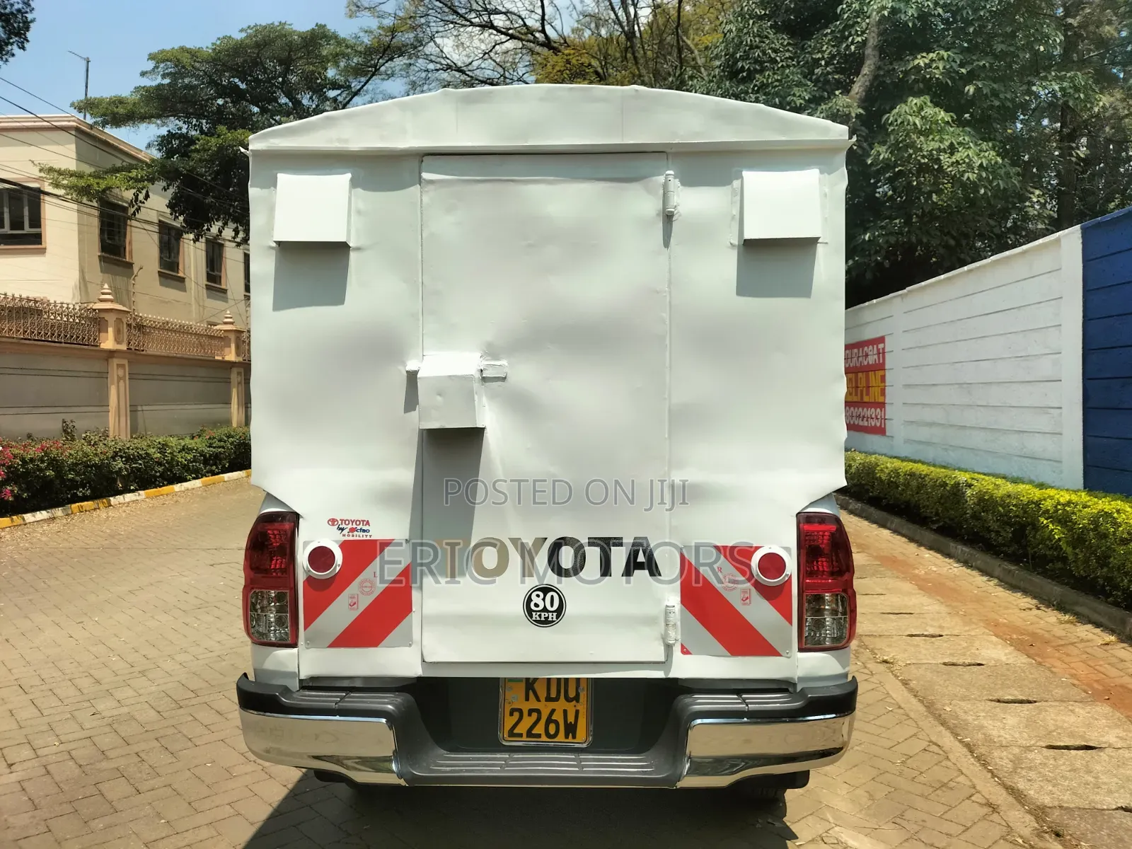 Toyota Hilux 2024 White