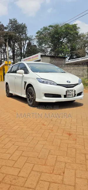 Toyota Wish 2012 White