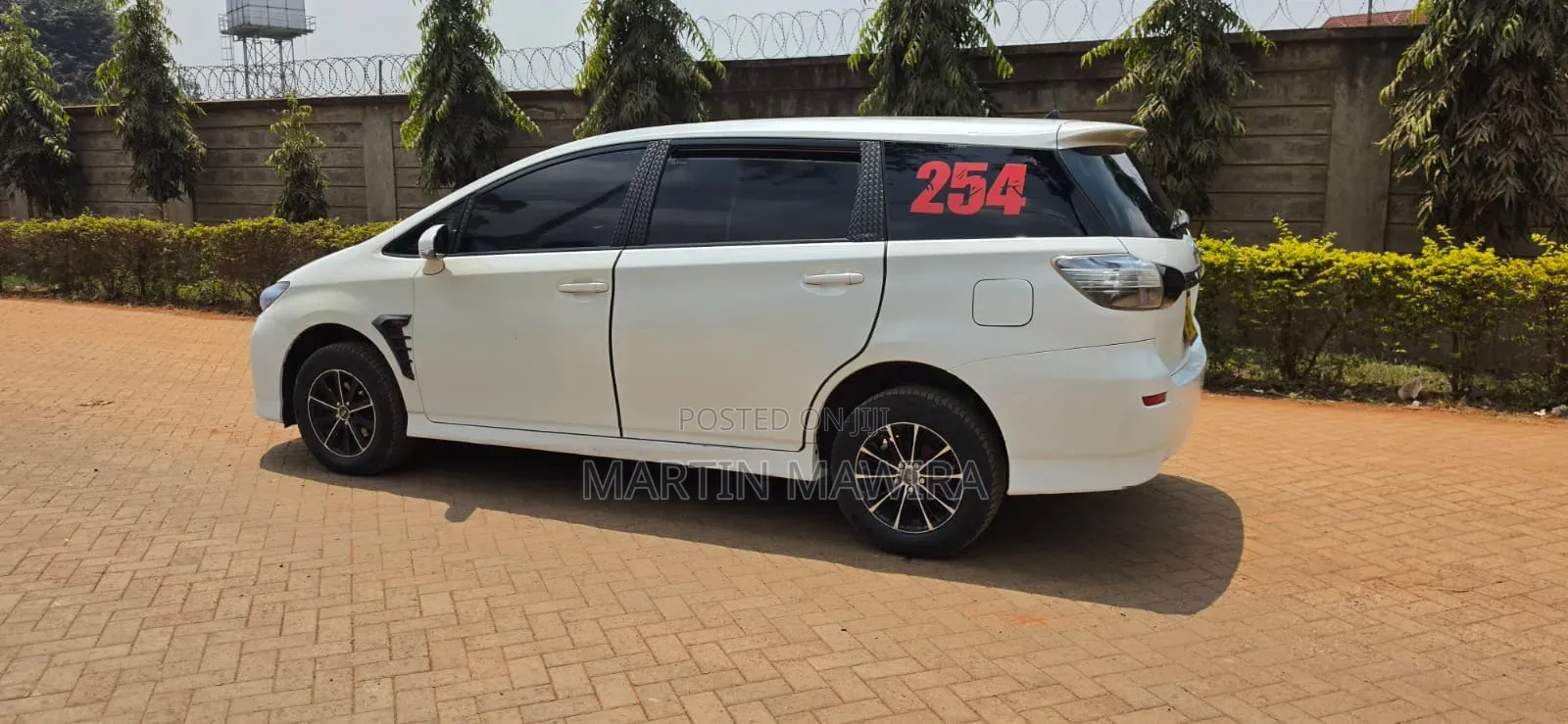 Toyota Wish 2012 White