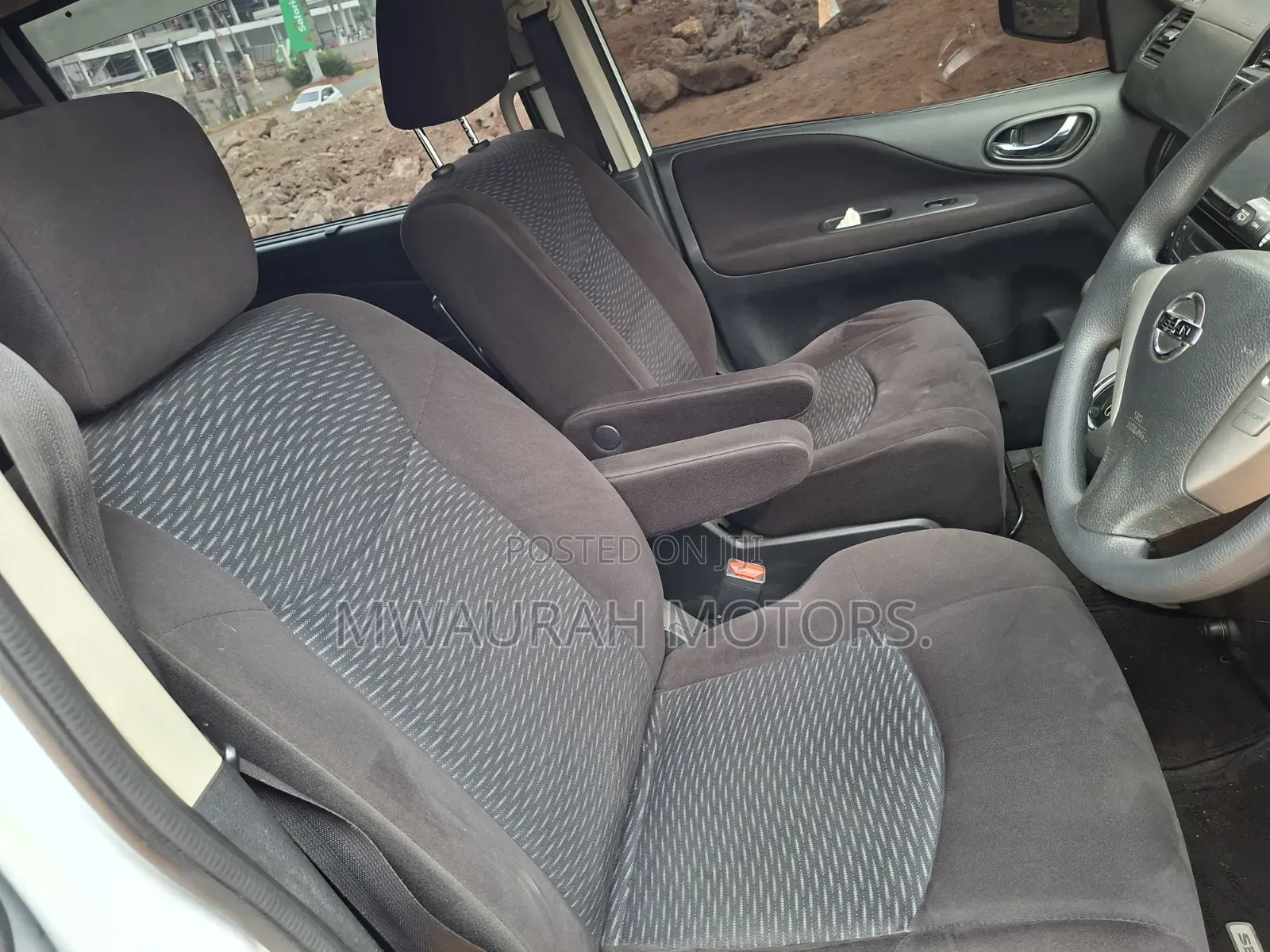 Nissan Serena 2015 White