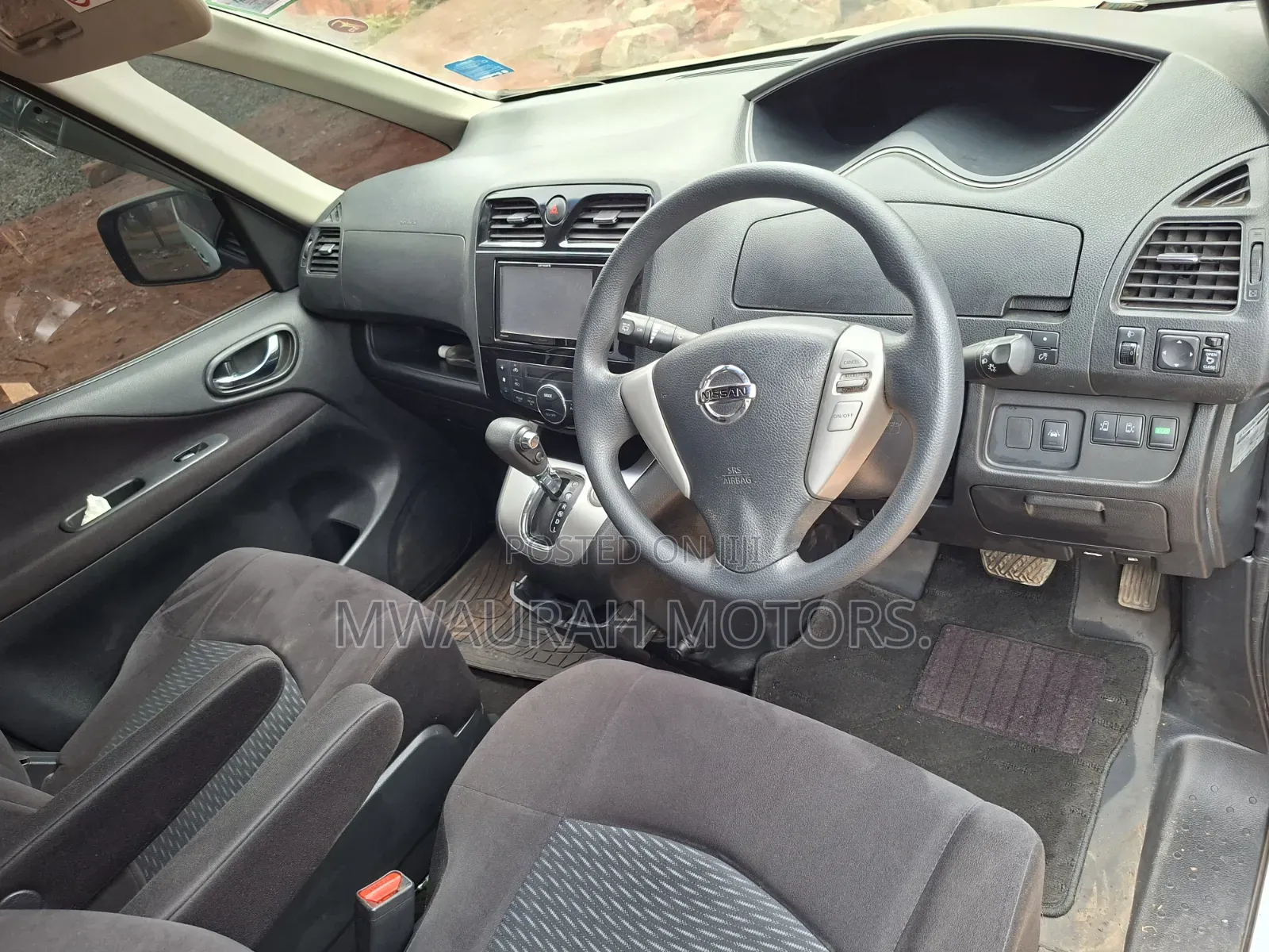 Nissan Serena 2015 White