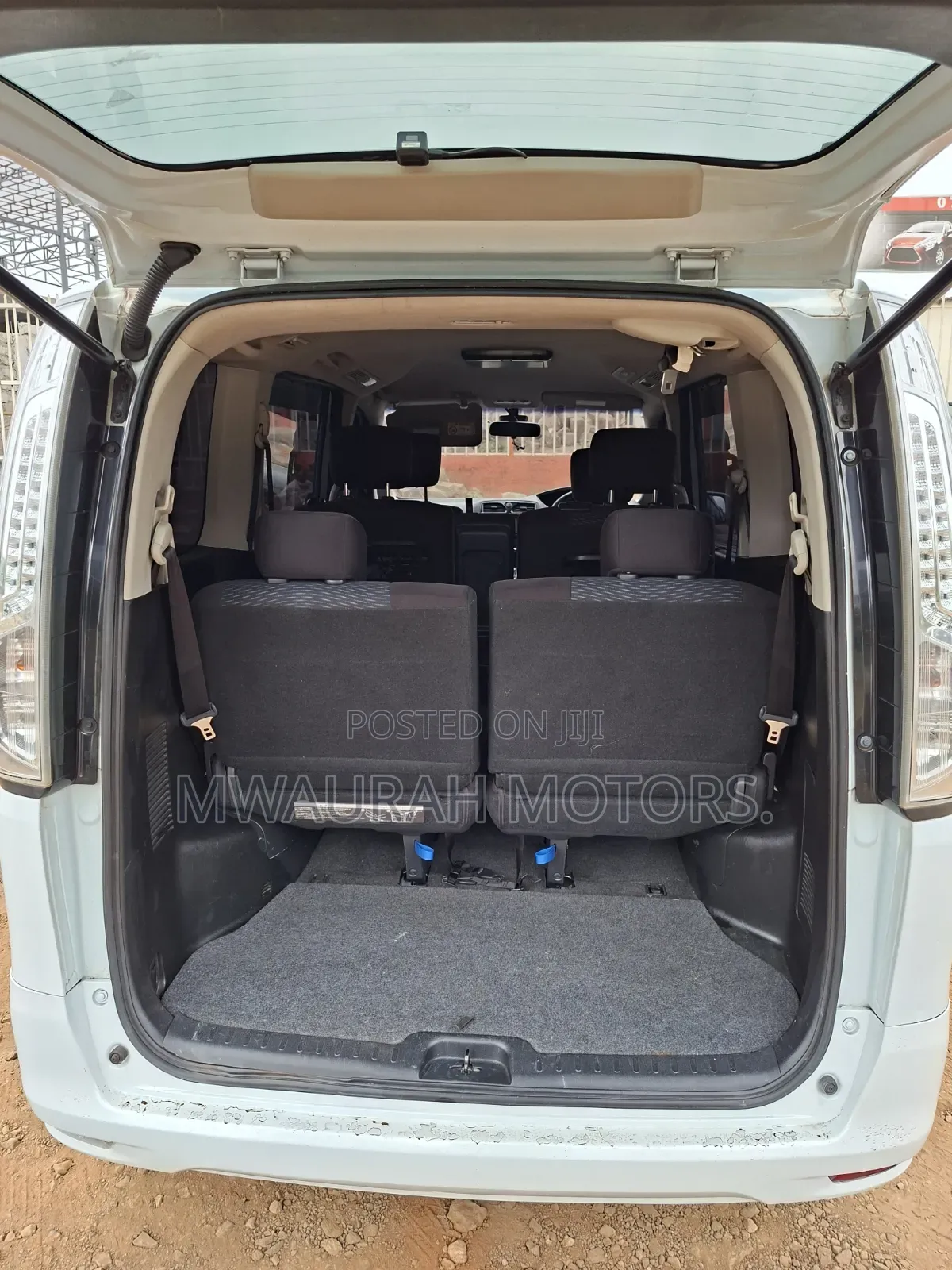 Nissan Serena 2015 White