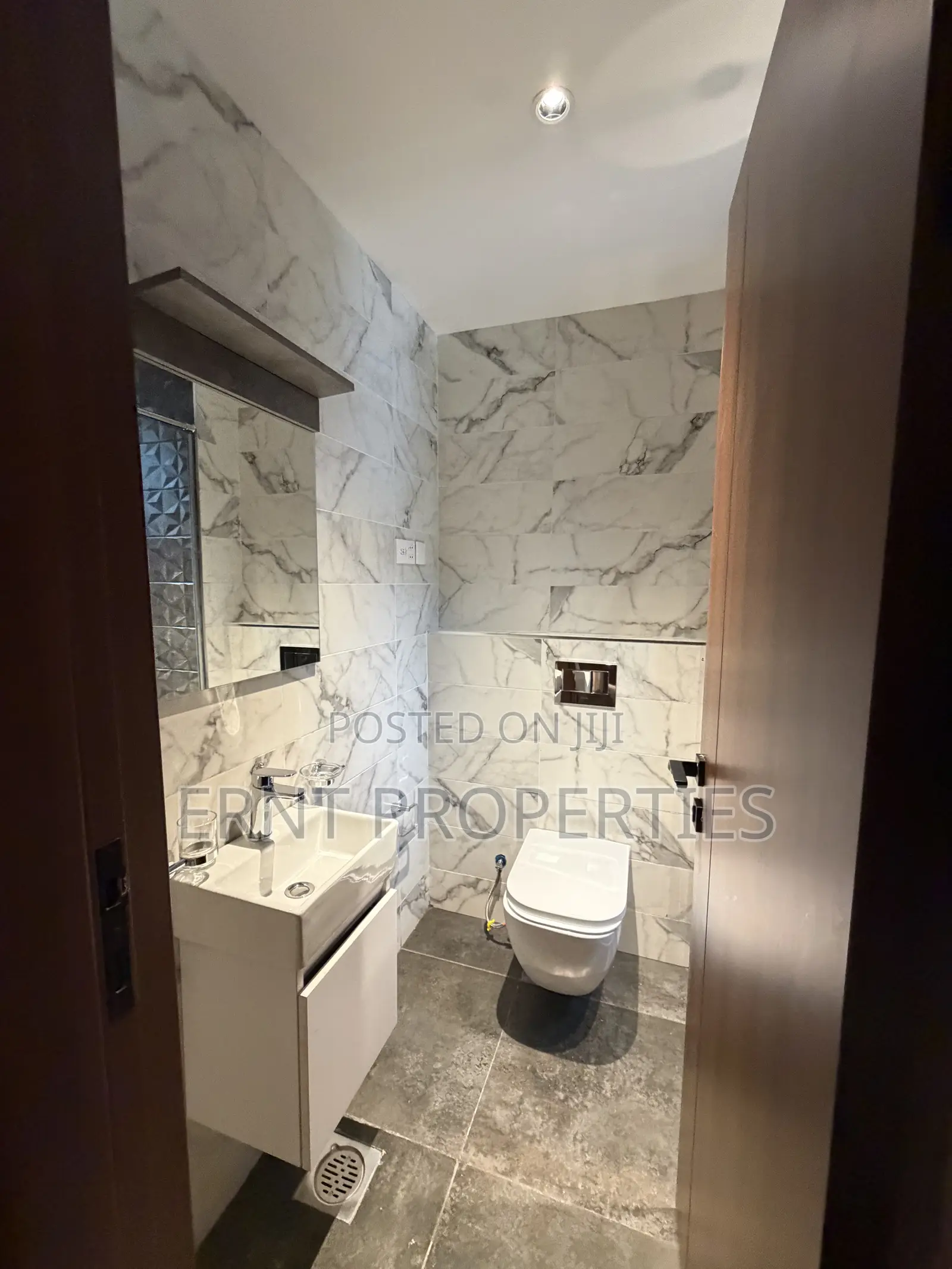 Furnished 2bdrm Apartment in Riverside Drive for sale