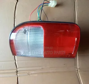 Tail Light / Tail Lamp Hilux Millennium