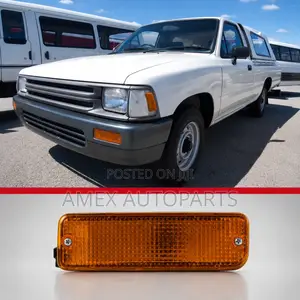 Front Bumper Lamp Toyota Hilux Yn85 1989