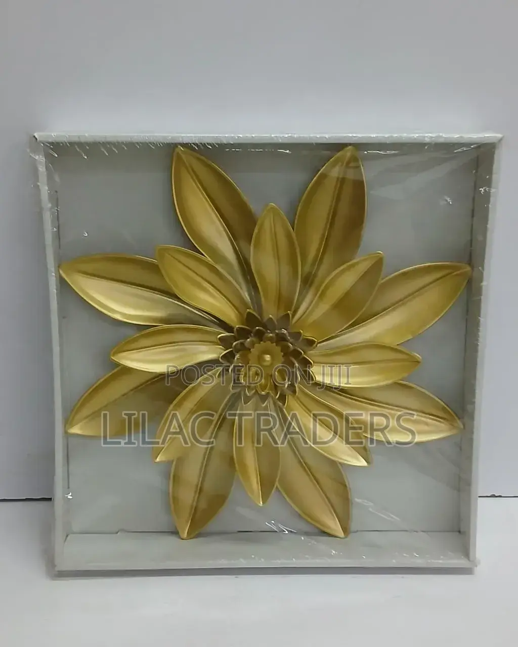 *Decorative Wall Hanging Frame Art/ Mirror Gold Colour Alp