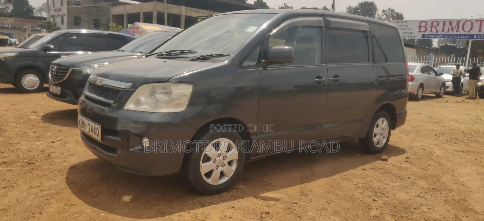 Toyota Noah 2003 Black
