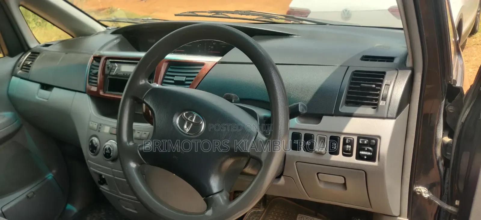 Toyota Noah 2003 Black