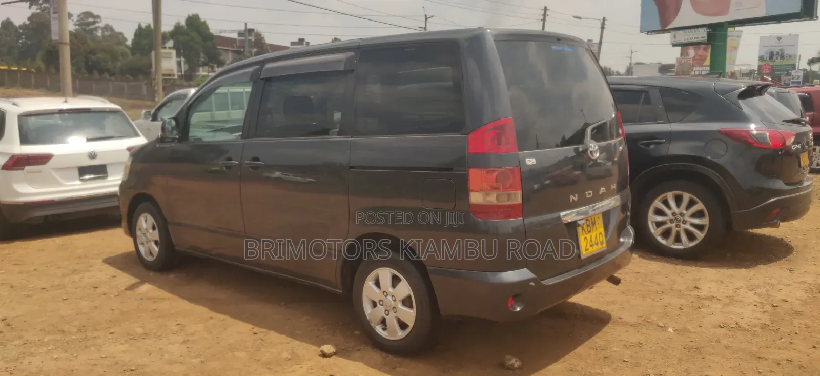 Toyota Noah 2003 Black