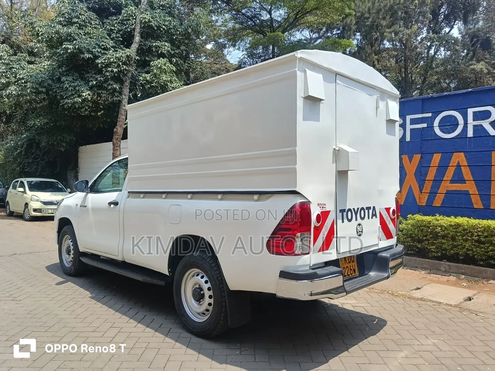 Toyota Hilux 2024 White