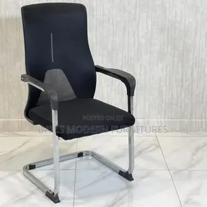 Black Mesh Visitors Chair