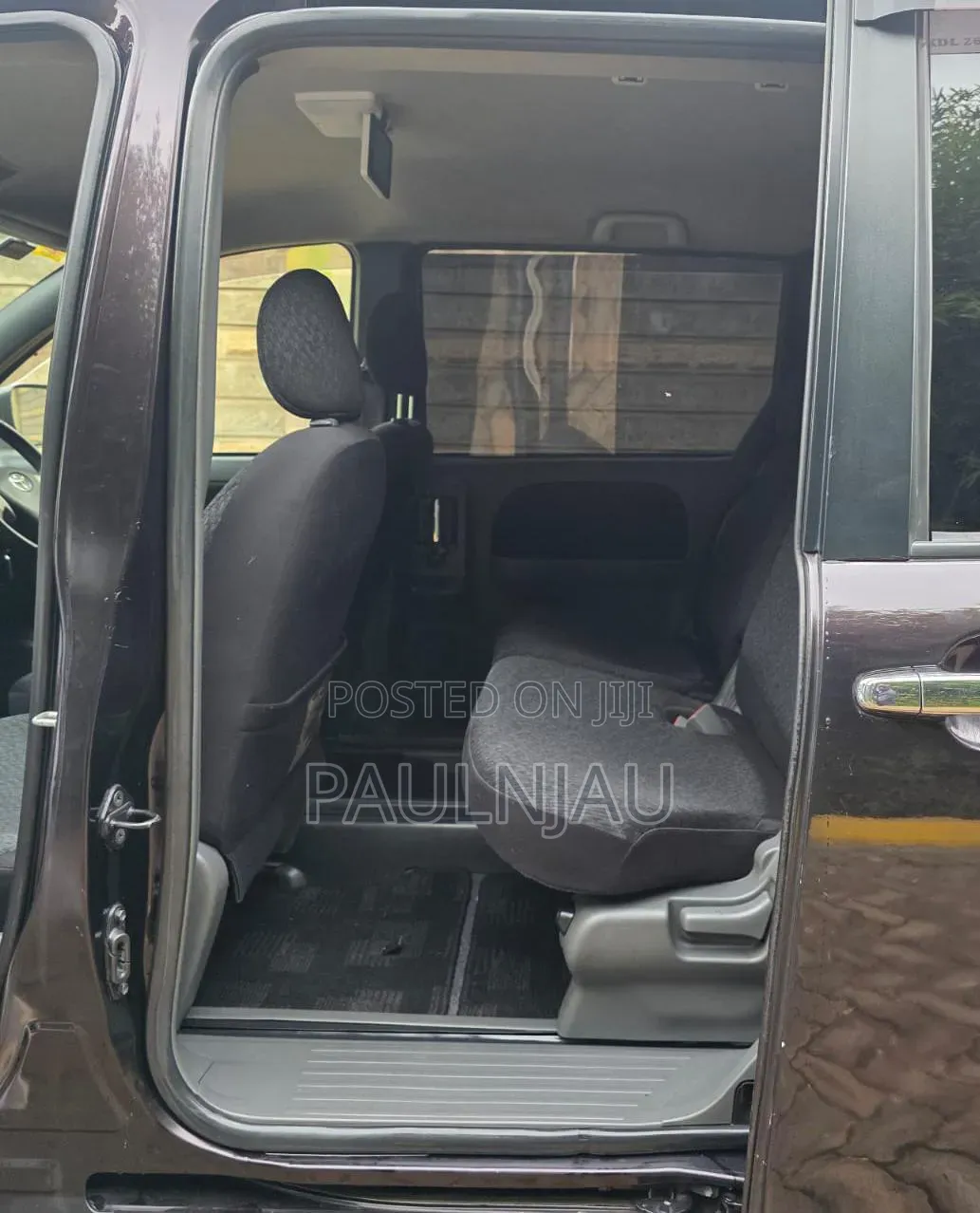 Toyota Sienta 2015