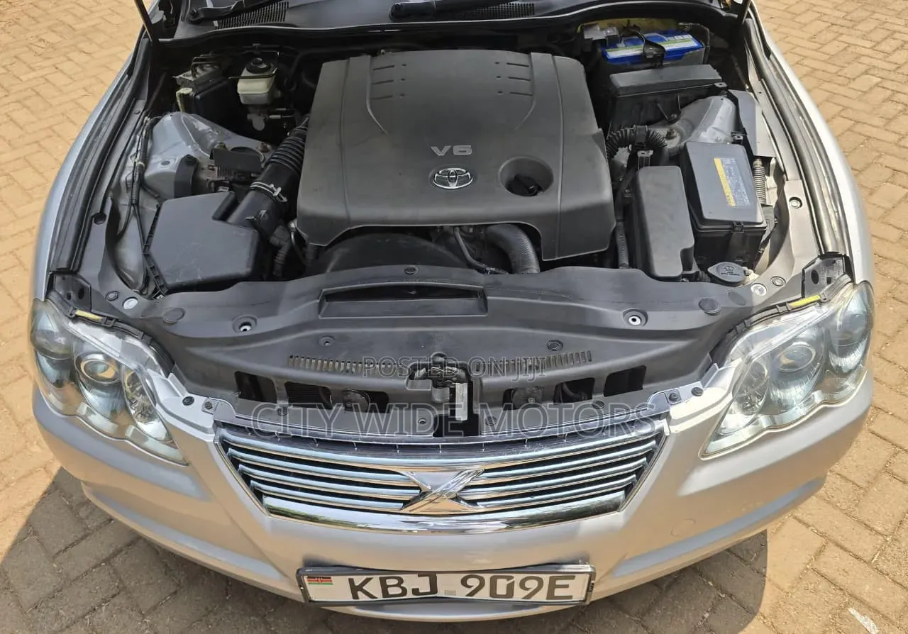 Toyota Mark X 2005 Silver