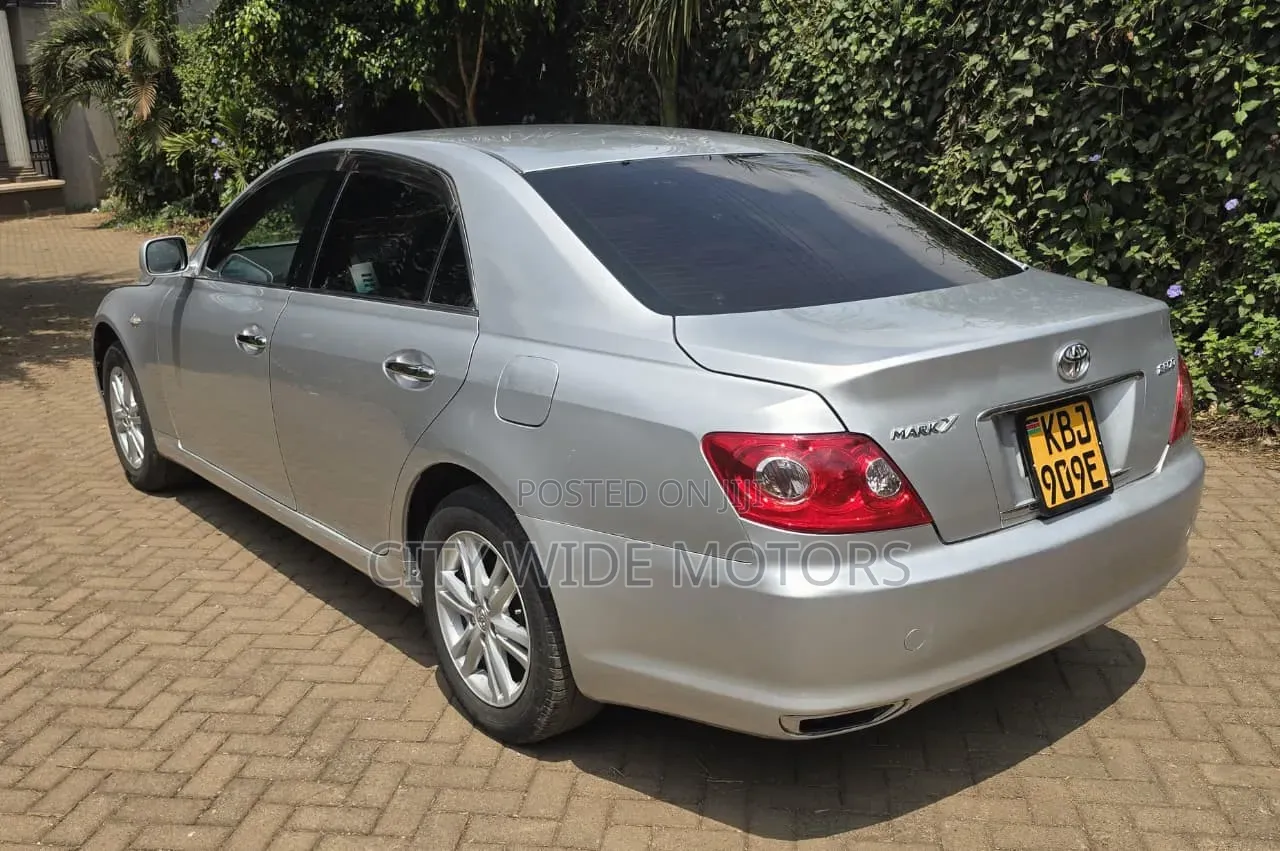 Toyota Mark X 2005 Silver