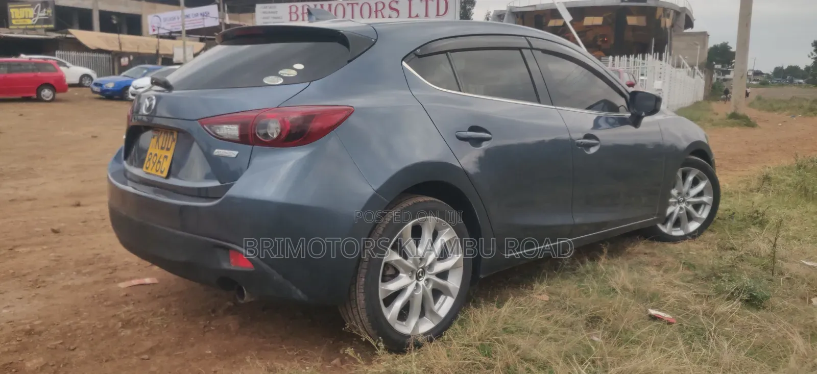 Mazda Axela SV Premium 2014 Blue