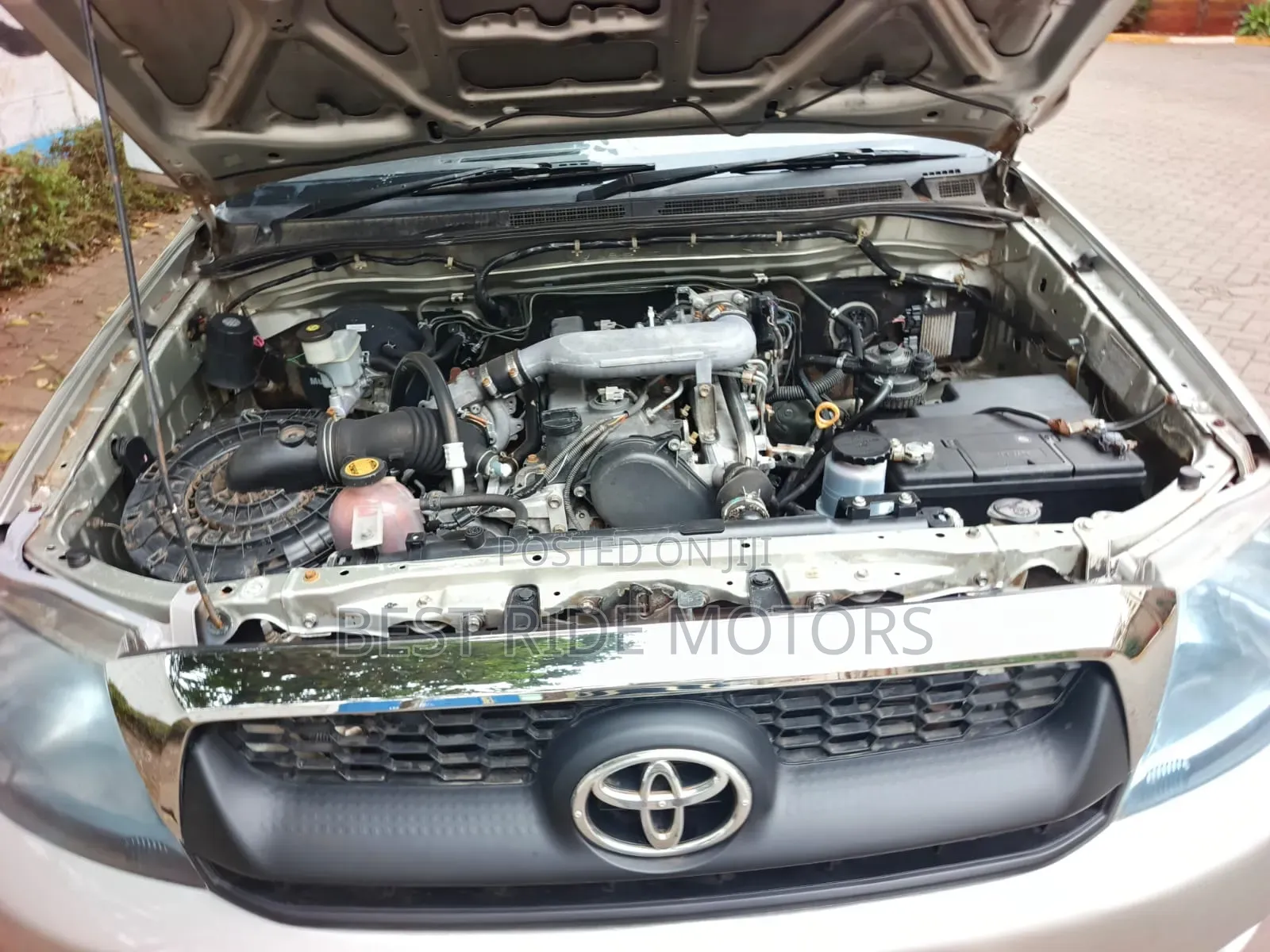 Toyota Hilux 2.5 D-4D SRX 2009 Silver