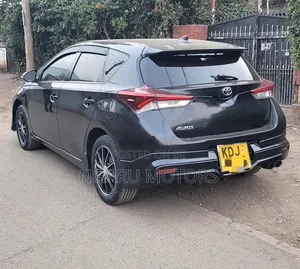 Toyota Auris 2015 Black