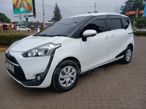 Toyota Sienta 2016 White