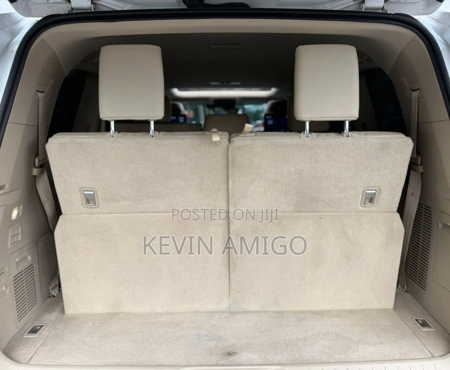 Toyota Land Cruiser LC300 2022