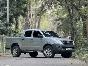 Toyota Hilux 3.0 D-4D Double Cab 4x4 Raider 2006 Silver
