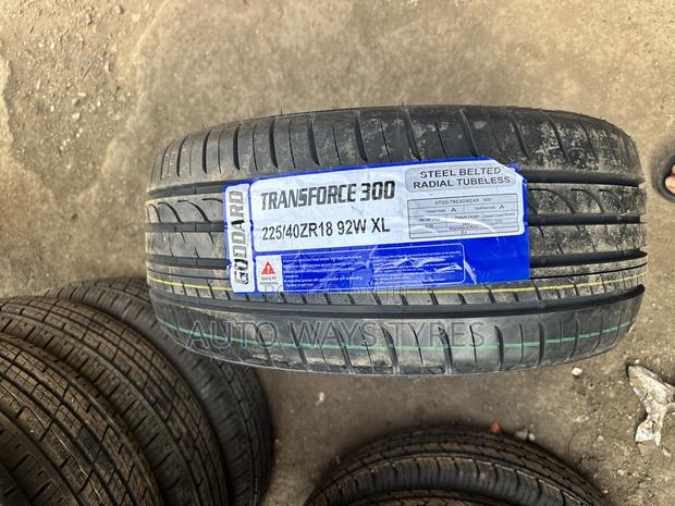 225/40r18 Goodard - main view