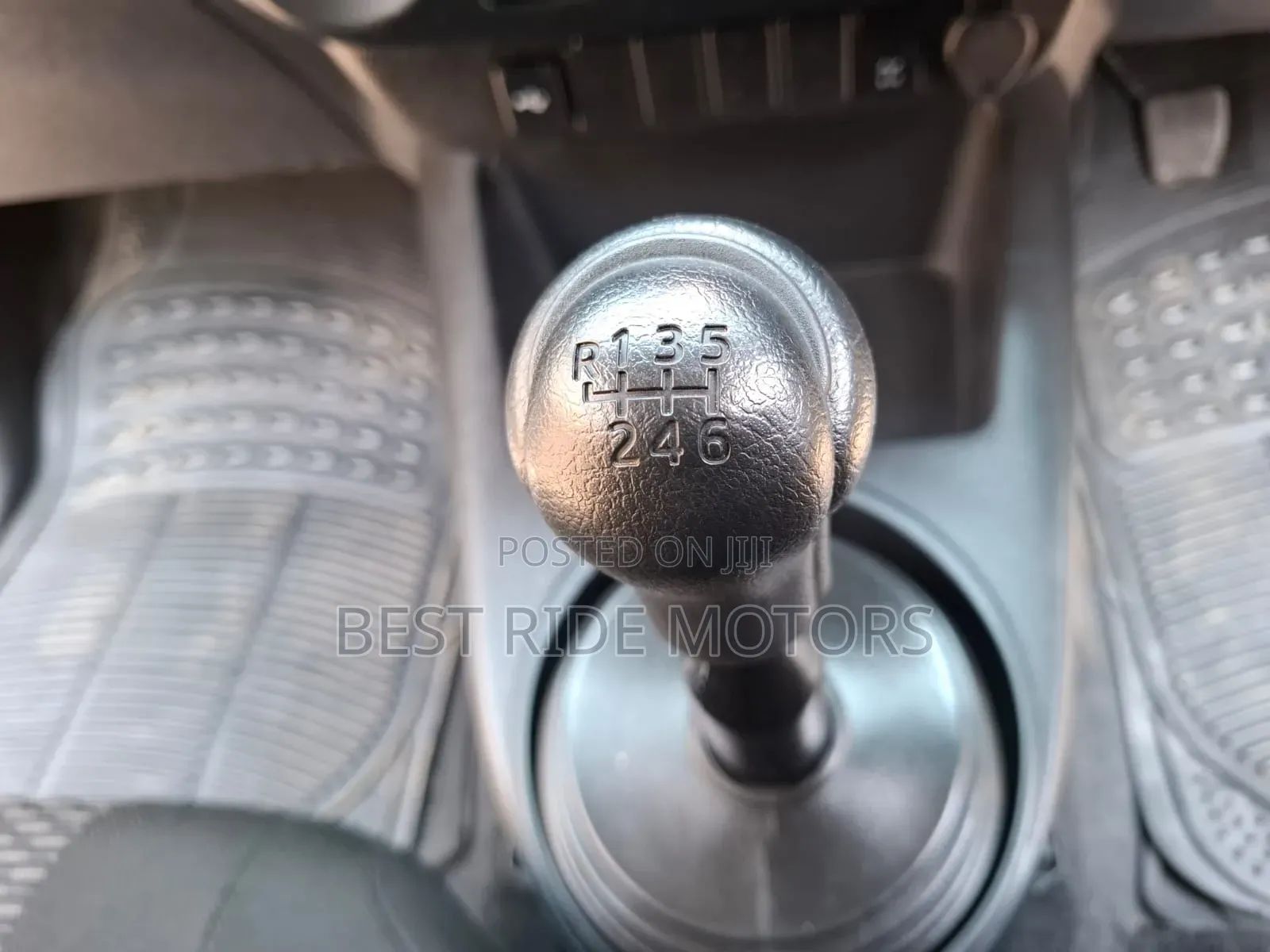 Toyota Hilux 2025 White