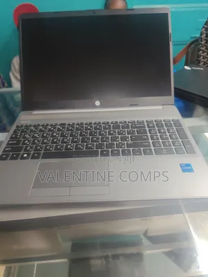 Laptop HP 250 G8 8GB Intel Core i5 SSD 256GB