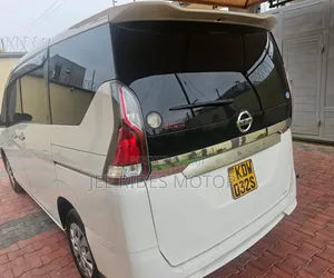 Nissan Serena 2018 White