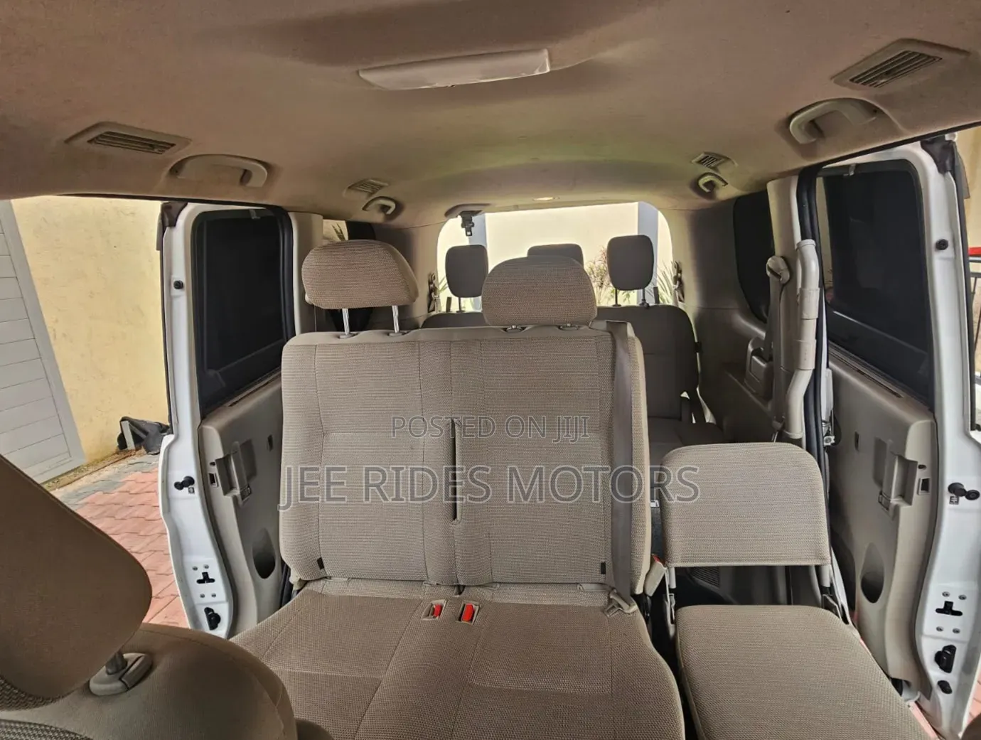 Nissan Serena 2018 White