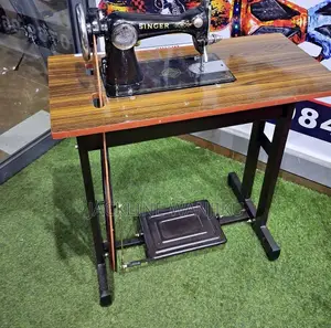 Singer Sewing Machine With Imported Table/Singer Sewing Commercial