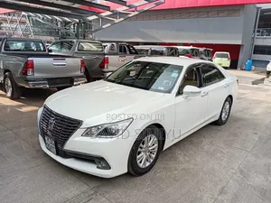 Toyota Crown 2014 White