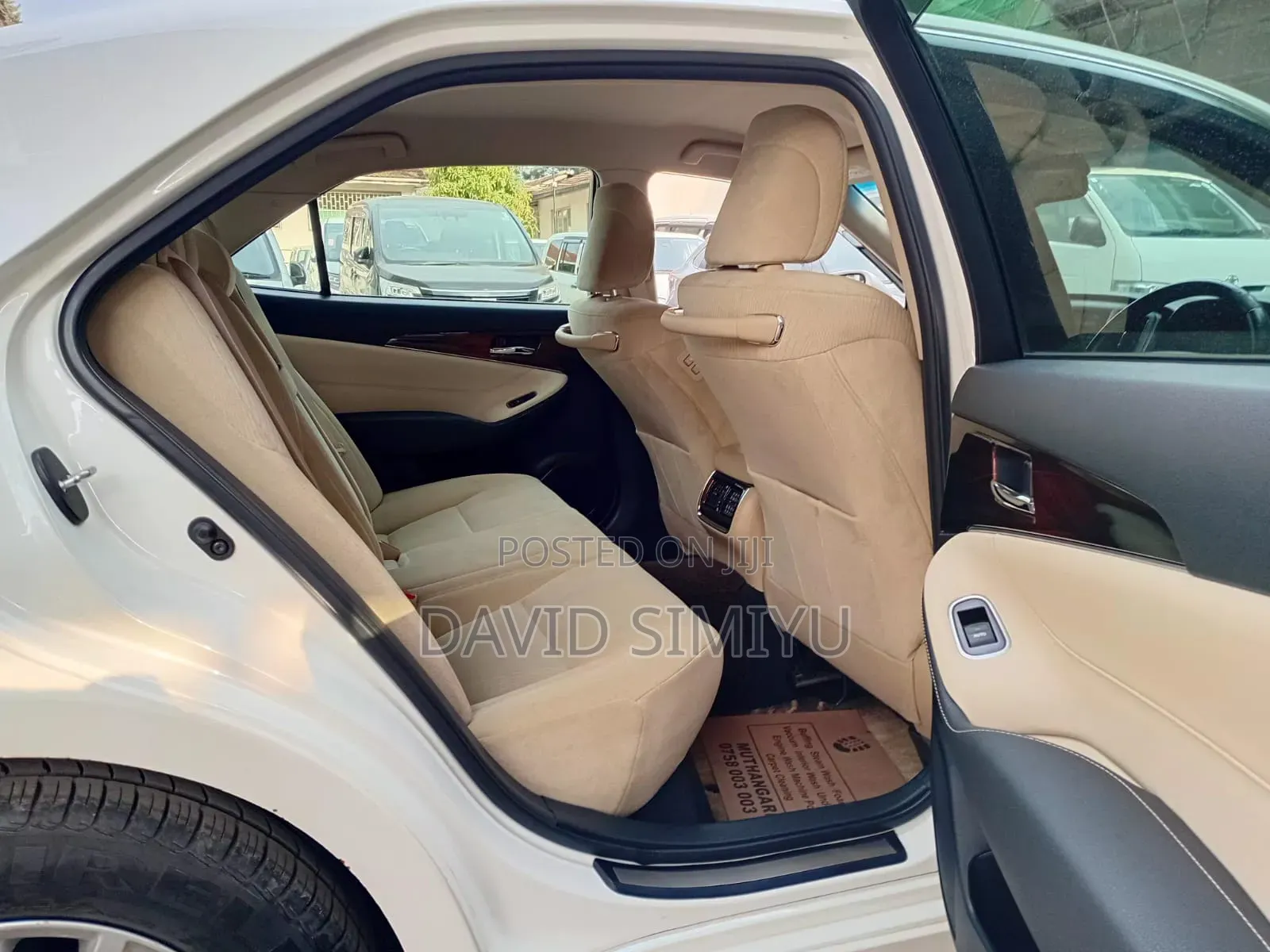 Toyota Crown 2014 White