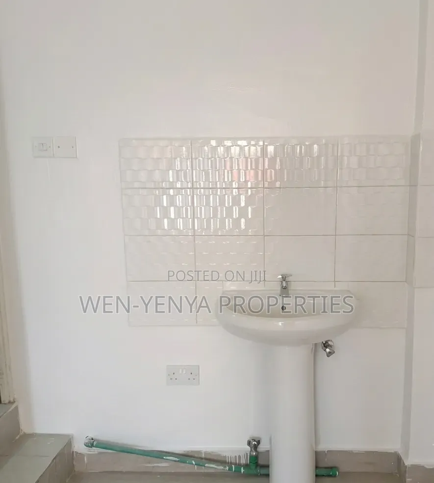 Spacious Self-Contained Shop in Prime Location