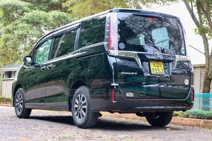 Toyota Esquire 2018 Matt Black