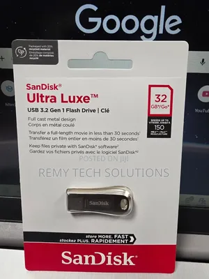 SanDisk Ultra Luxe USB 3.2 Gen 1 Flash Drive 32GB,