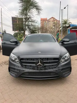 Mercedes-Benz E200 2018 Black
