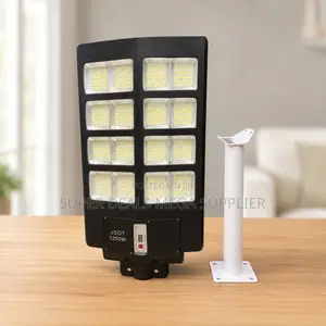 Low Prices Bright 1000W,2000W,3000W,5000W Watts Solar Street Lights