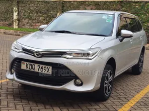 Toyota Corolla Fielder 1.5 Petrol FWD 2018 Silver