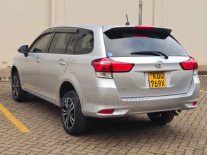 Toyota Corolla Fielder 1.5 Petrol FWD 2018 Silver