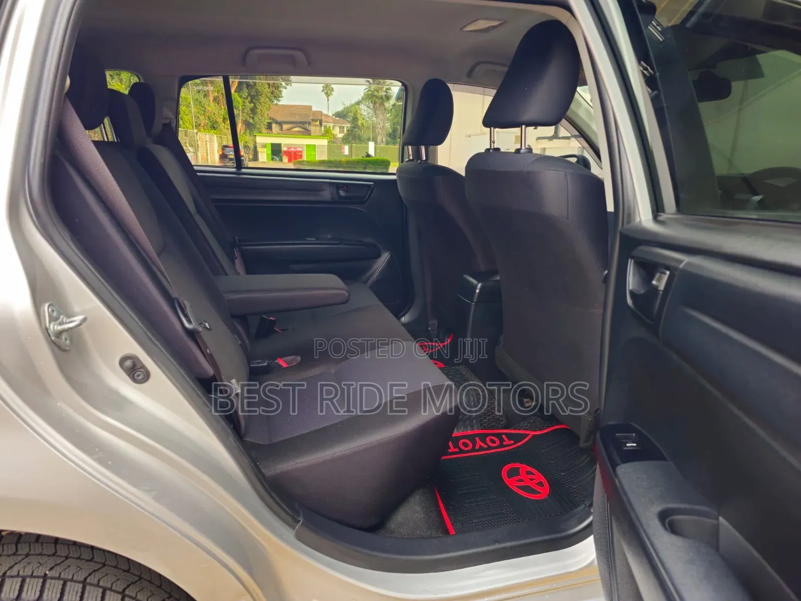 Toyota Corolla Fielder 1.5 Petrol FWD 2018 Silver