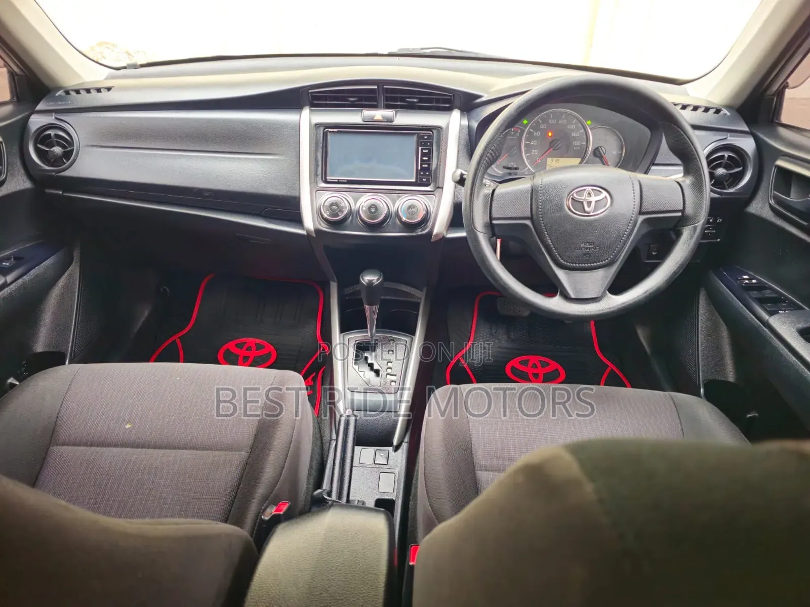 Toyota Corolla Fielder 1.5 Petrol FWD 2018 Silver
