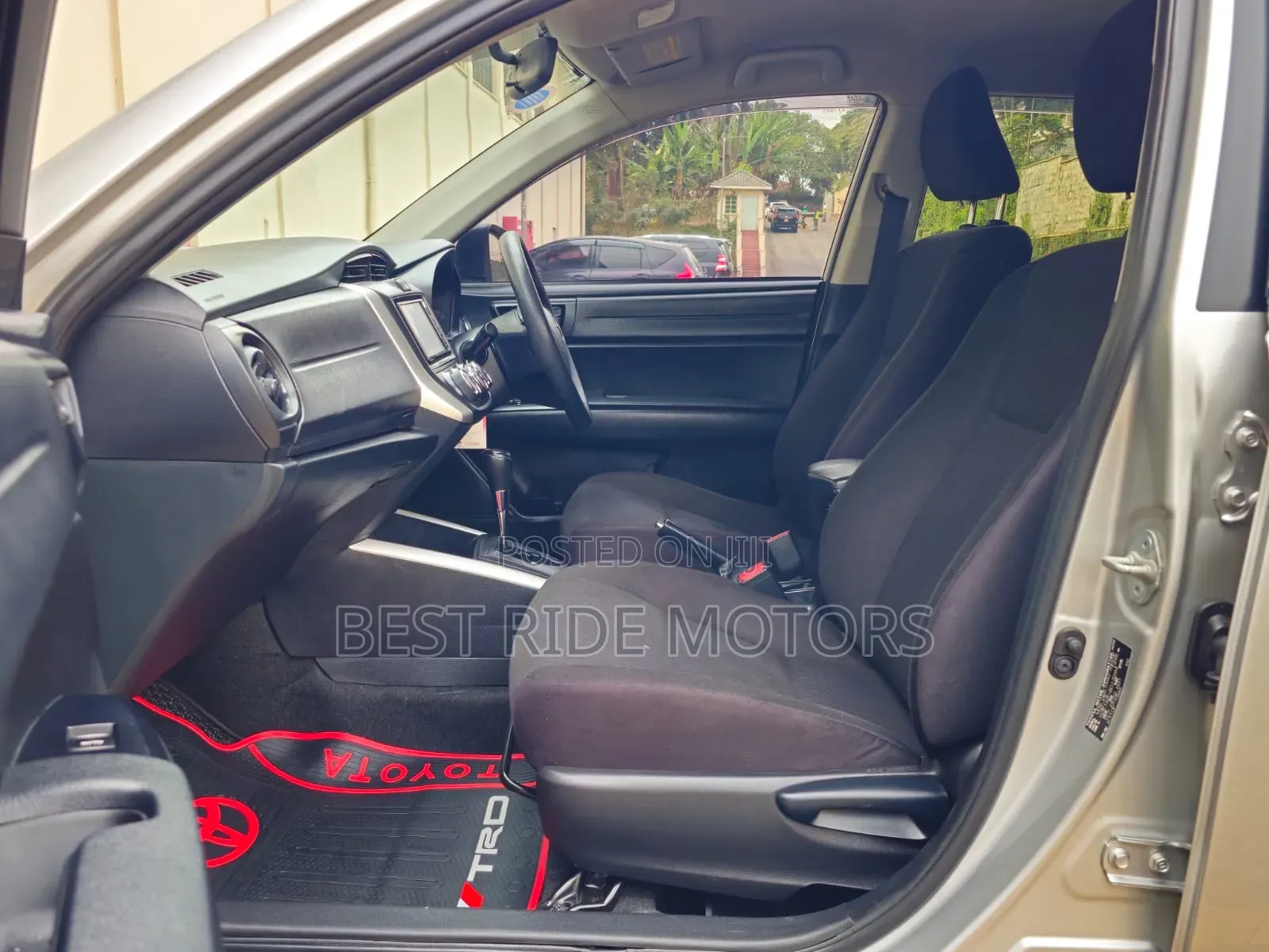 Toyota Corolla Fielder 1.5 Petrol FWD 2018 Silver