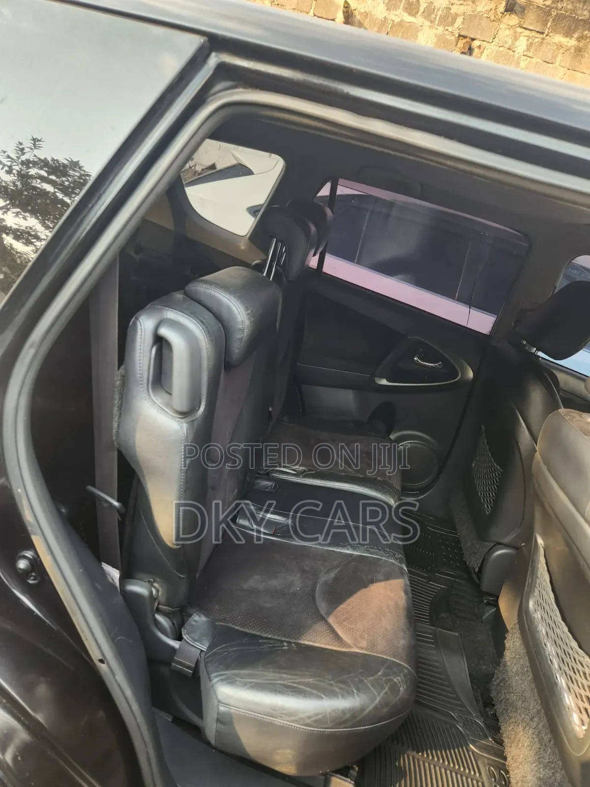 Toyota Vanguard 2010 Black
