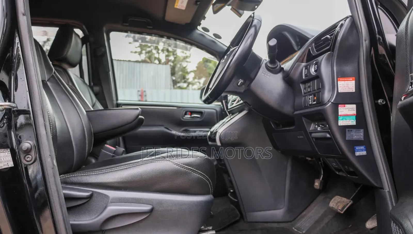 Toyota Esquire 2018 Matt Black